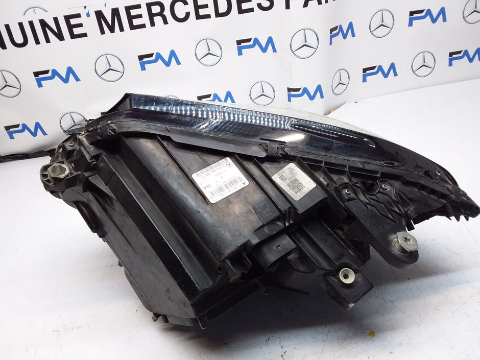 2015 MERCEDES C-CLASS W205 O/S HEADLIGHT  A2059069801 FMH57 LED INTELLIGENT 