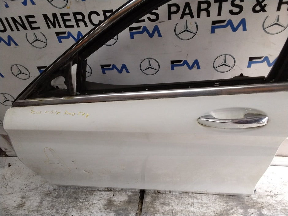 MERCEDES C-CLS W205 SLN PASSENGER FRONT DOOR NSF WHITE 2014-21 COMPLETE FMD578