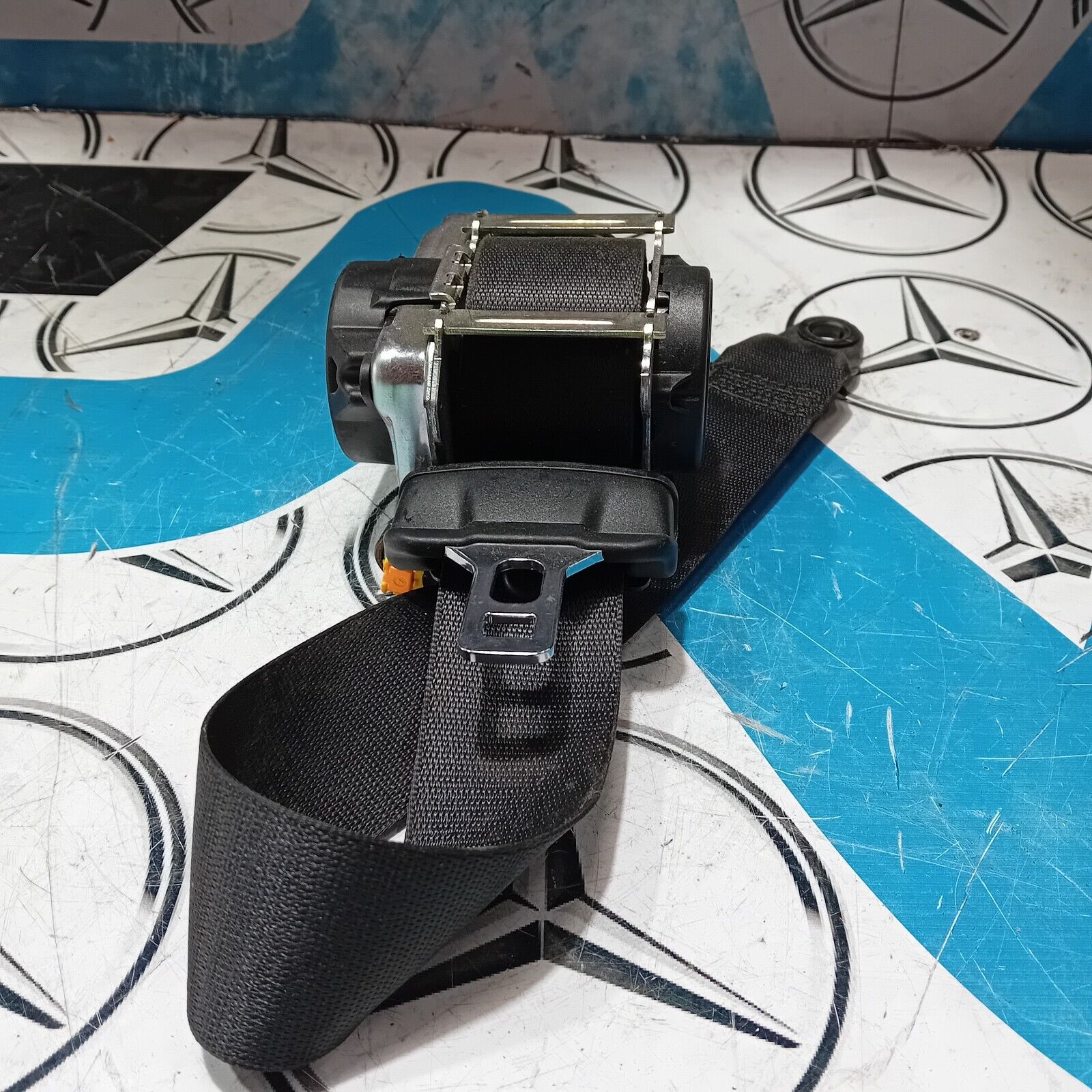 MERCEDES BENZ C CLASS C205 COUPE 2015-2021 FRONT LEFT SEAT BELT A2058601501