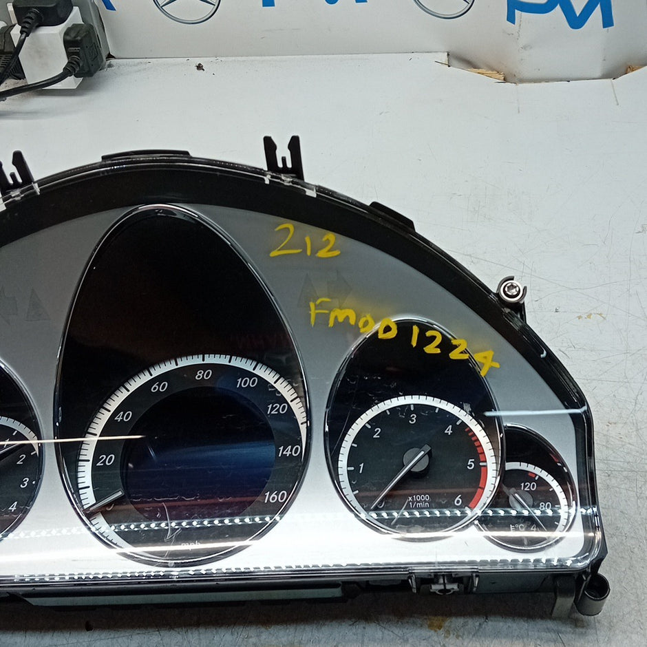 MERCEDES BENZ E-CLASS W212 W207 SPEEDOMETER 2009-16 A2129004313 FM001224