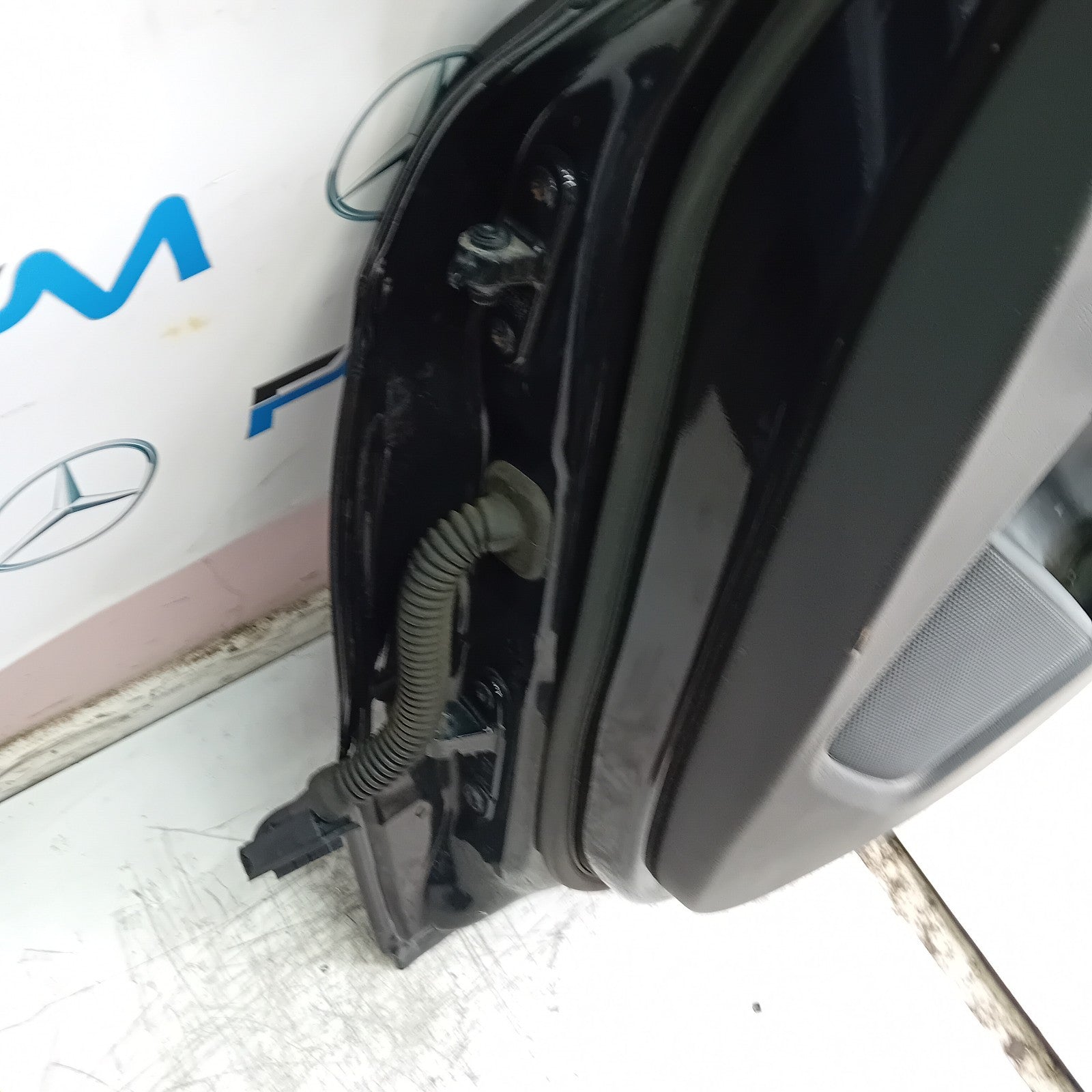 MERCEDES A-CLASS W176 DRIVER REAR DOOR OSR BLACK 2012-2018 COMPLETE FMD444