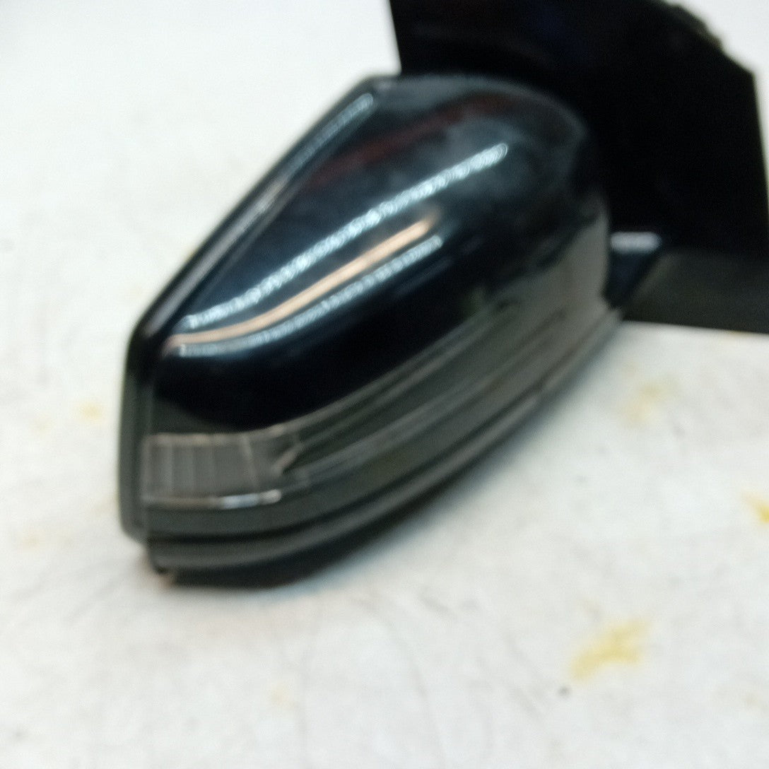 MERCEDES B-CLASS W246 DRIVER WING MIRROR IS BLACK A2468103016 FMM77
