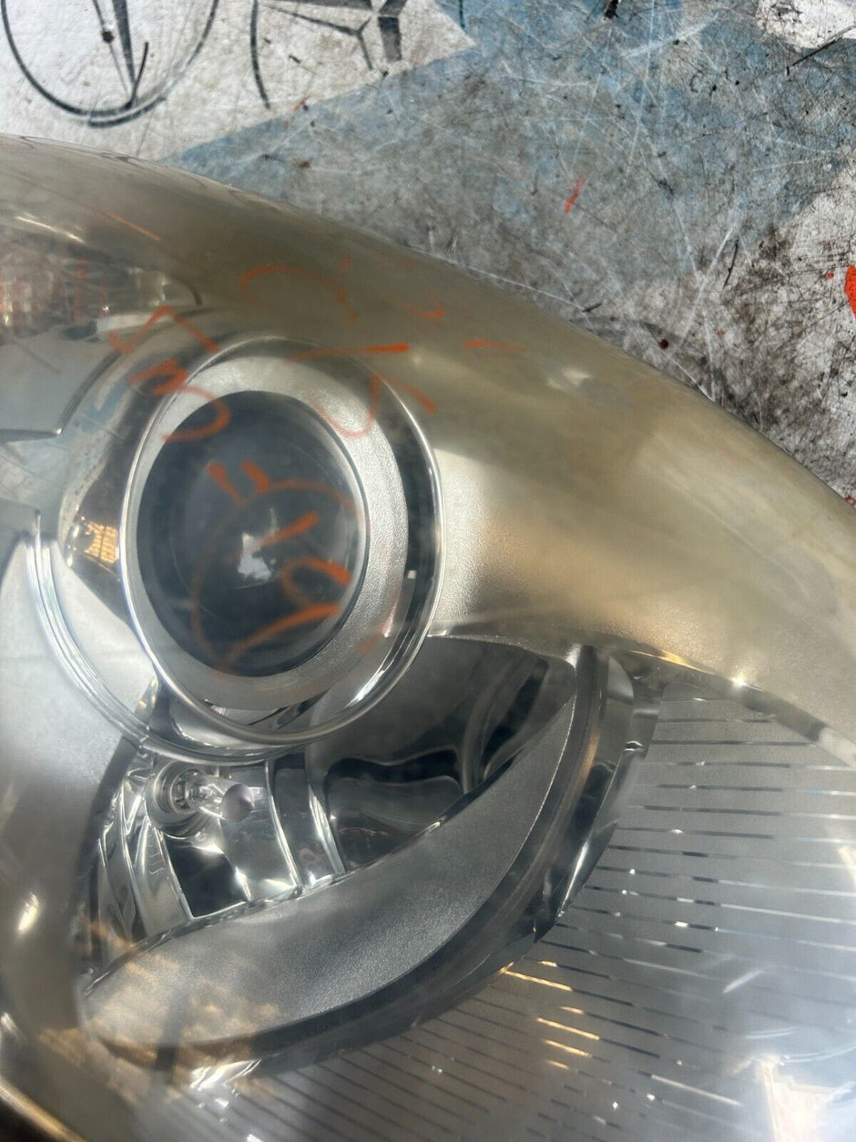 MERCEDES R CLASS W251 2005-2011  HEADLIGHT  DRIVERS O/S RIGHT A25182602 FMH19