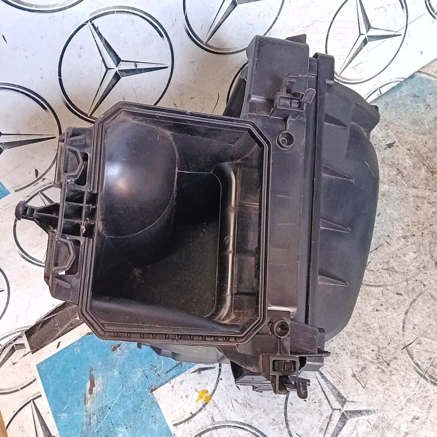 MERCEDES BENZ A-CLASS W176 CLA C117 X156 1.6 PETROL AIR FILTER BOX A2700900601