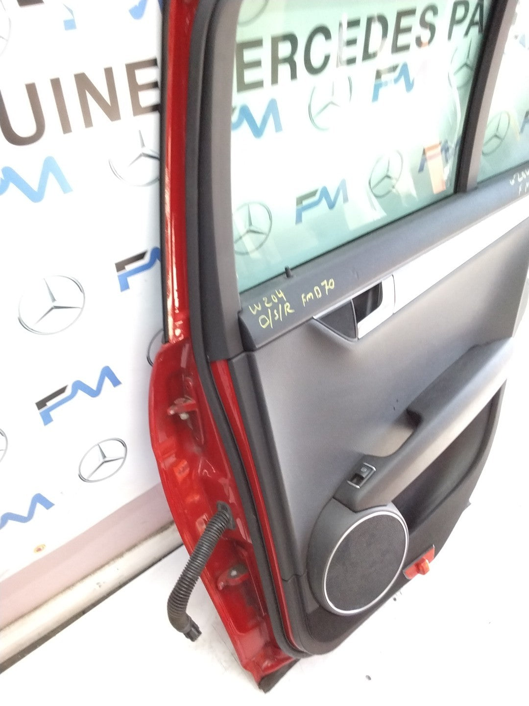 MERCEDES ESTATE C-CLASS W204 DRIVER  REAR DOOR O/S/R  RED & BLACK 2008-14 FMD70