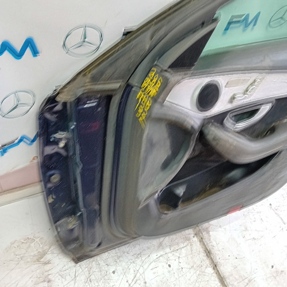 MERCEDES BENZ C-CLASS W205 DRIVER SIDE FRONT DOOR O/S/F  BLUE FMD132