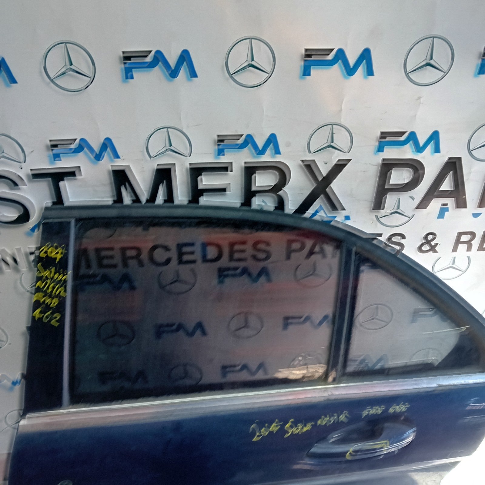 MERCEDES C-CLASS W204 SLN PASSENGER REAR DOOR NSR BLUE 2008-14 COMPLETE FMD462
