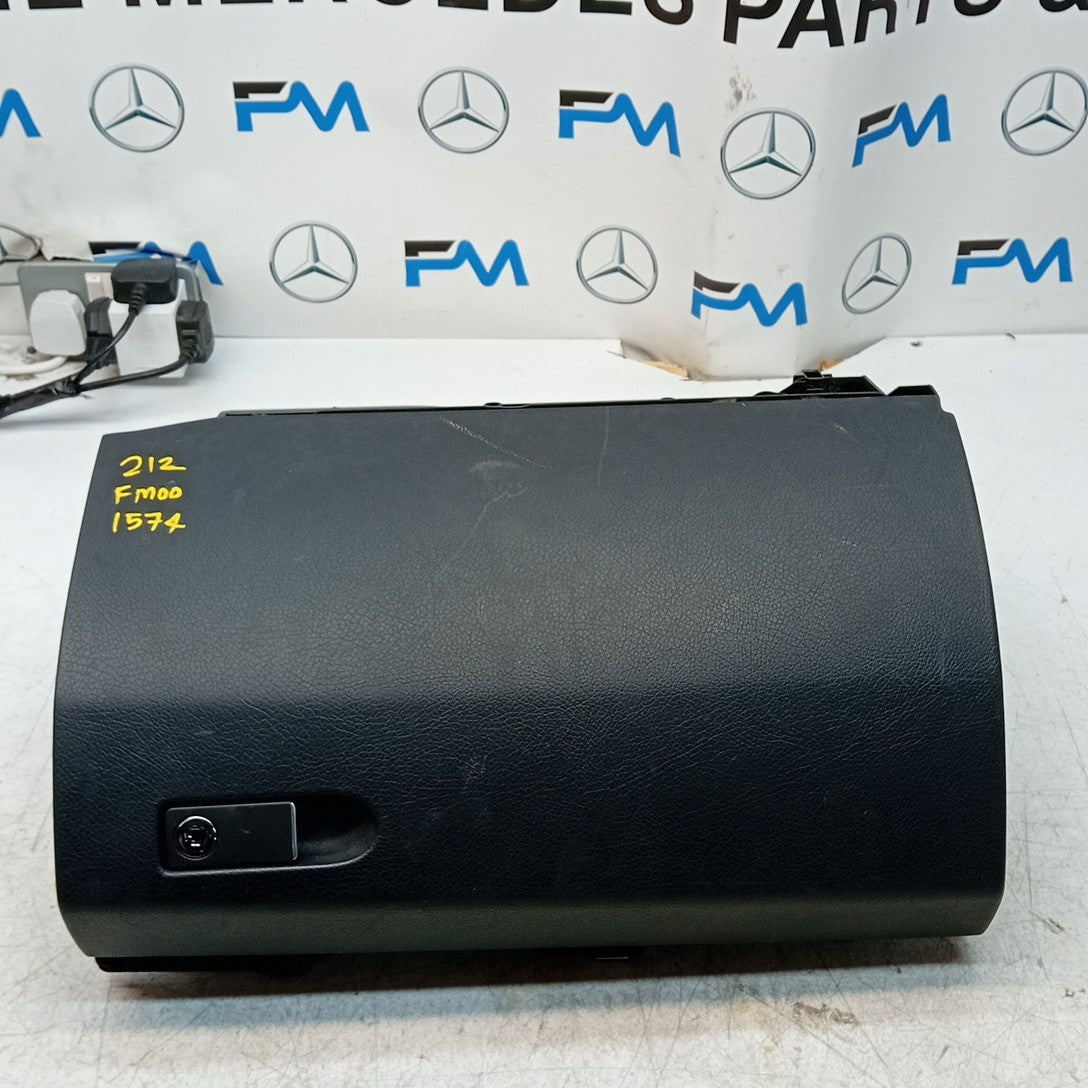 MERCEDES BENZ  E-CLASS W212 DASHBOARD GLOVEBOX  2015 A2126803191 FM001574