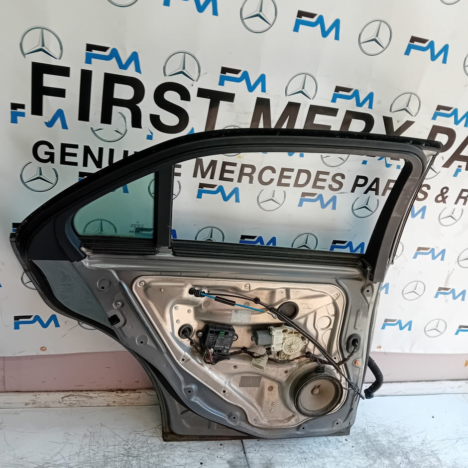MERCEDES BENZ  E-CLASS W212 SLN PASSENGER REAR DOOR NSR SILVER 2013 FMD478