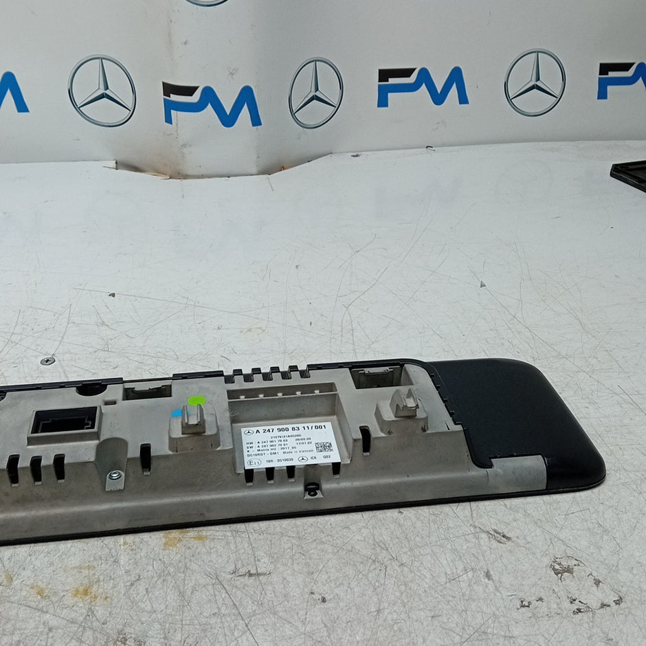 MERCEDES BENZ  B-CLASS W247 DISPLAY SCREEN A2479017803 2019 ON FM001581