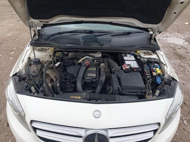 MERCEDES BENZ A-CLASS W176 / AIR BAGS ( STEERING WHEEL, KNEE, ROOF )