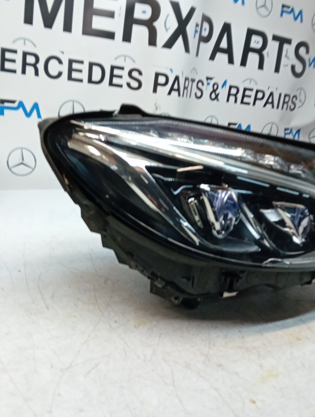 MERCEDES C-CLASS W205 HEADLIGHT DRIVER OS LEFT A2059068202 INTELLIGENT FMH198