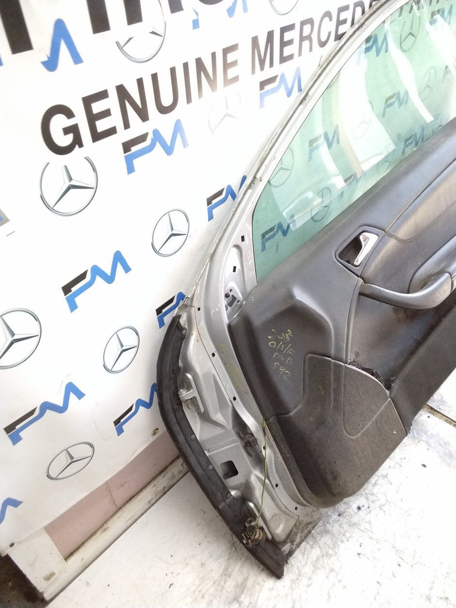 MERCEDES C-CLS W203 SLN DRIVER FRONT DOOR OSF SILVER 2001-04  FMD592