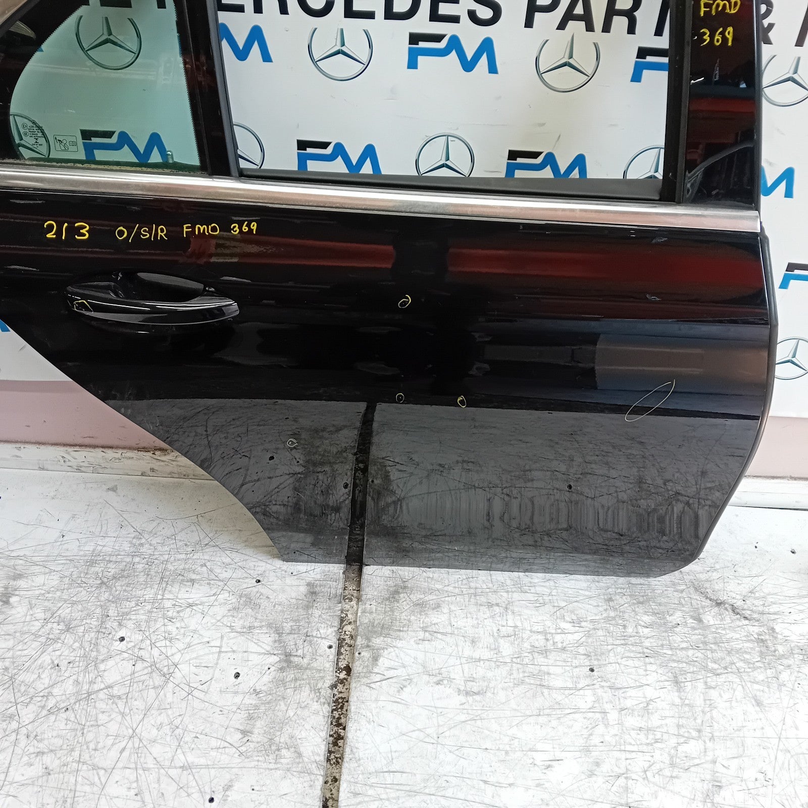 MERCEDES E-CLASS W213 SLN DRIVER REAR DOOR OSR BLACK 2016 ON COMPLETE FMD369