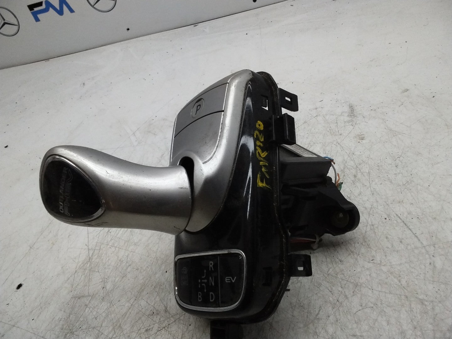 MITSUBISHI OUTLANDER GEAR STICK 2400A355 FMR120