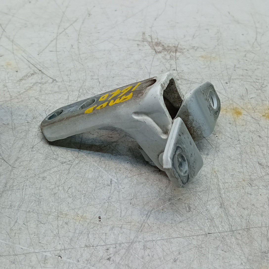 MITSUBISHI OUTLANDER MK3  FRONT DOOR HINGE PANEL A521 A046834 FM001640