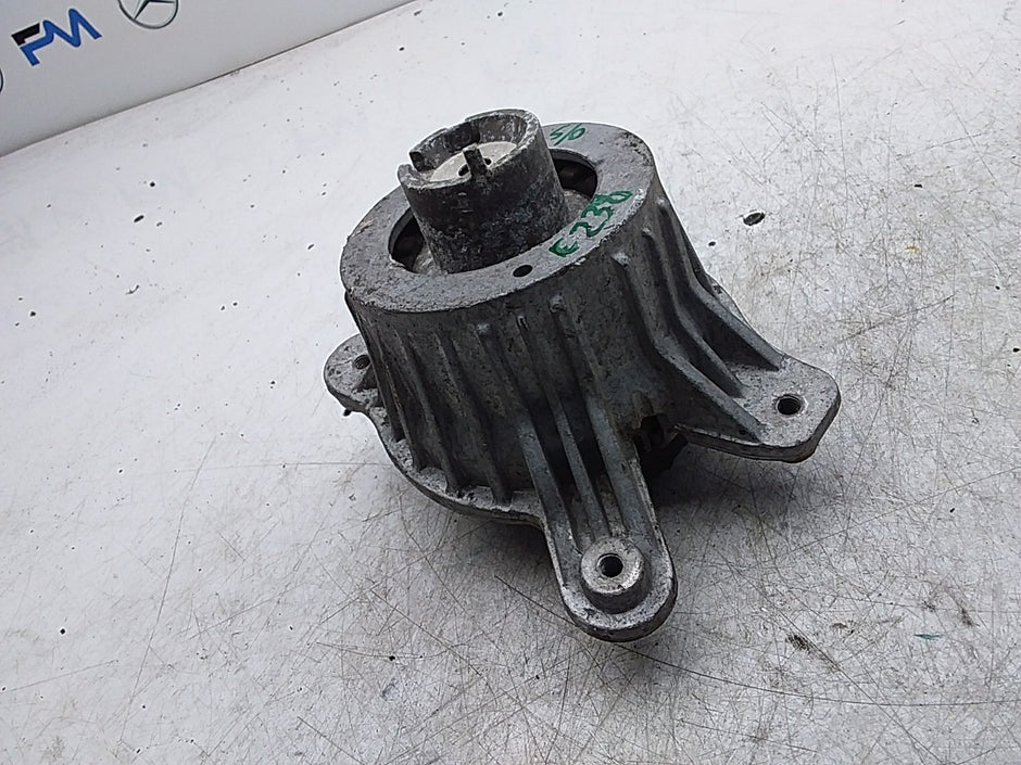 MERCEDES BENZ  E-CLASS COUPE C238  ENGINE MOUNT RIGHT OS A2382400300 FMR340