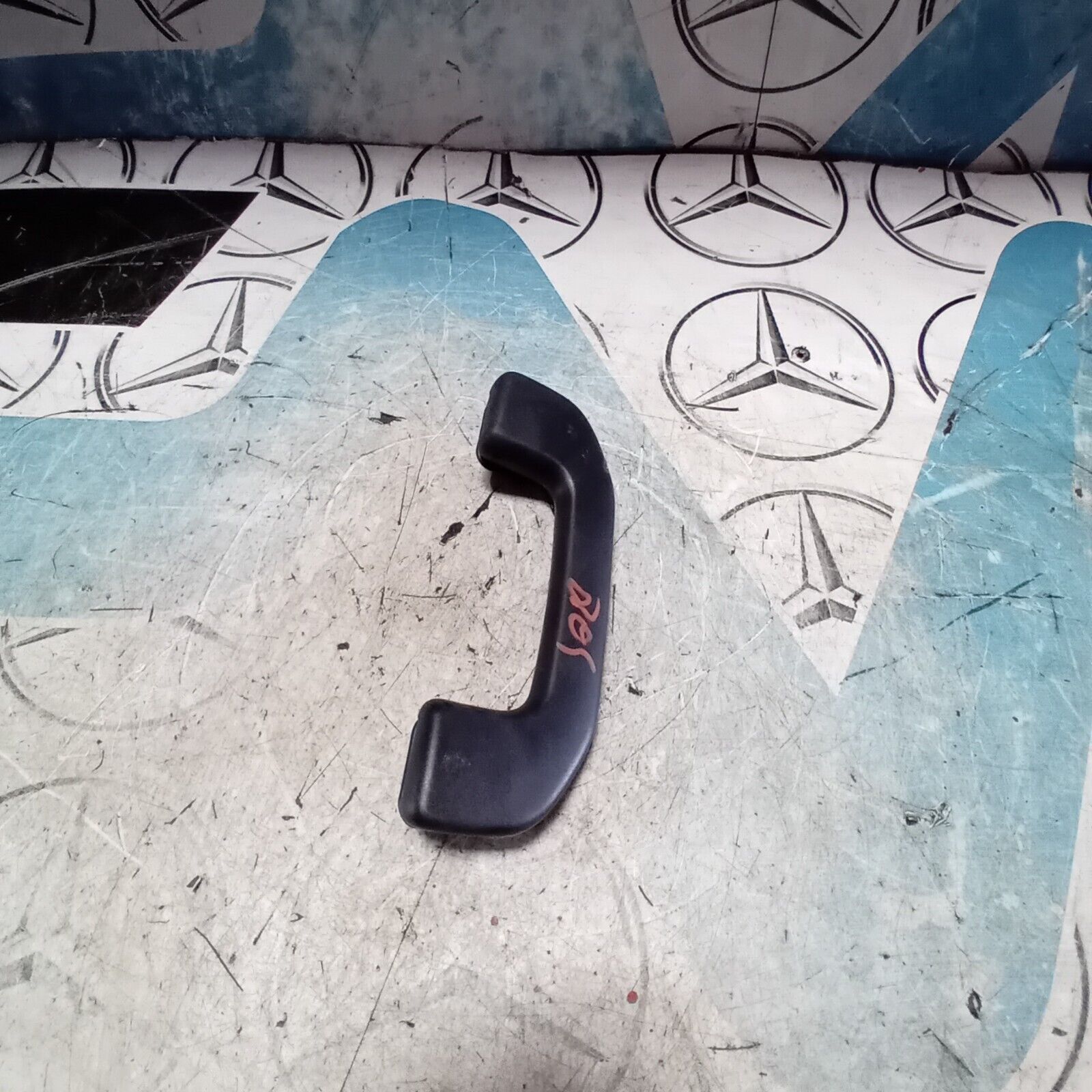 MERCEDES BENZ A CLASS W176 2012-2016 FRONT DRIVER SIDE GRAB HANDLE A0998150036