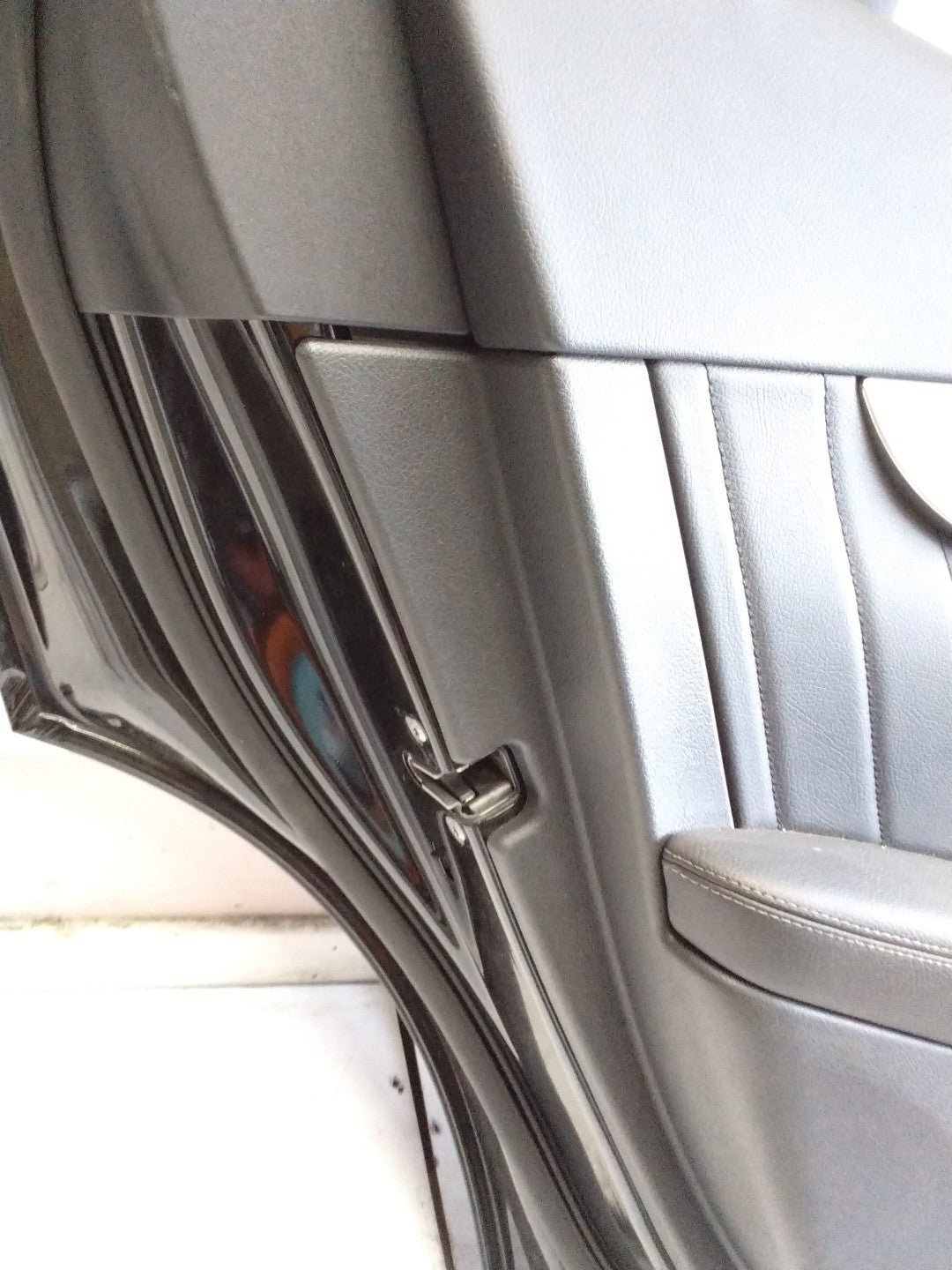 MERCEDES BENZ  GLC W253 PASSENGER SIDE REAR DOOR N/S/R COMPLETE BLACK FMD96