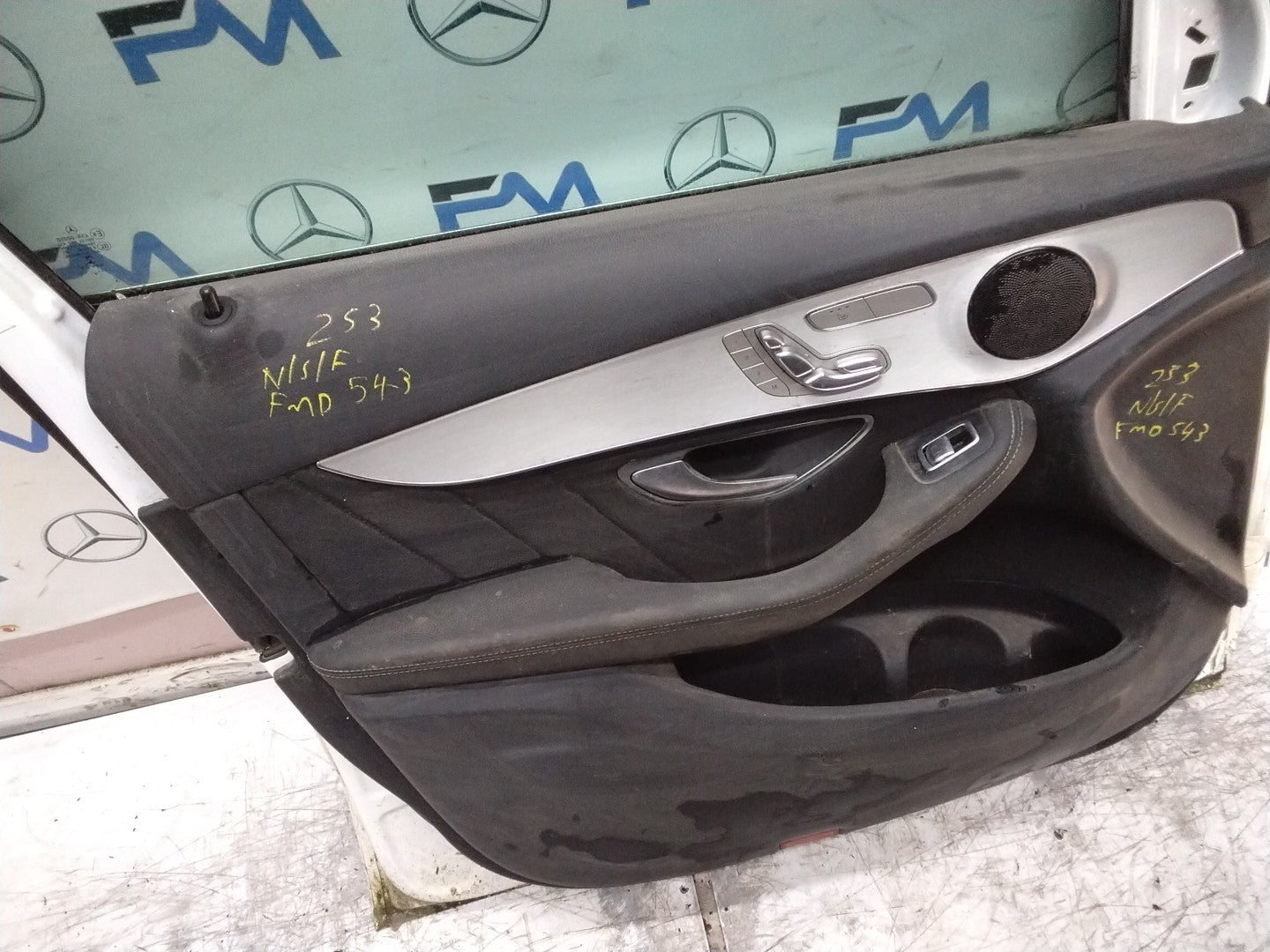 MERCEDES GLC W253 COUPE PASSENGER FRONT DOOR NSF WHITE 2016-2019 FMD543