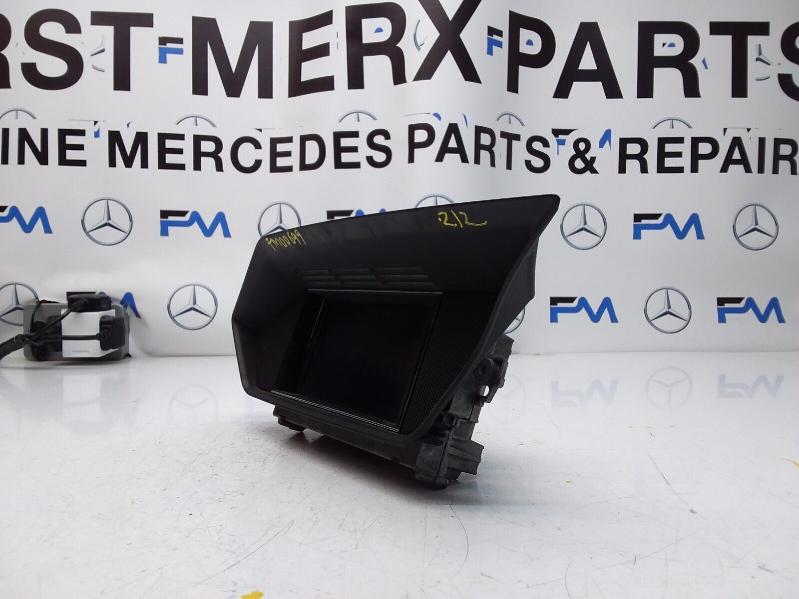 MERCEDES E-CLASS W212 2009 SAT NAV MULTIMEDIA SCREEN A2129004900 FM00699