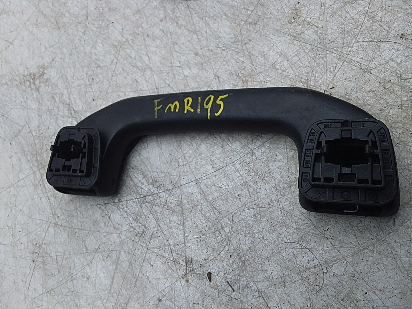 MERCEDES A-CLASS W206 REAR ROOF GRAB HANDLE PASSENGER SIDE  A0998150039 FMR195