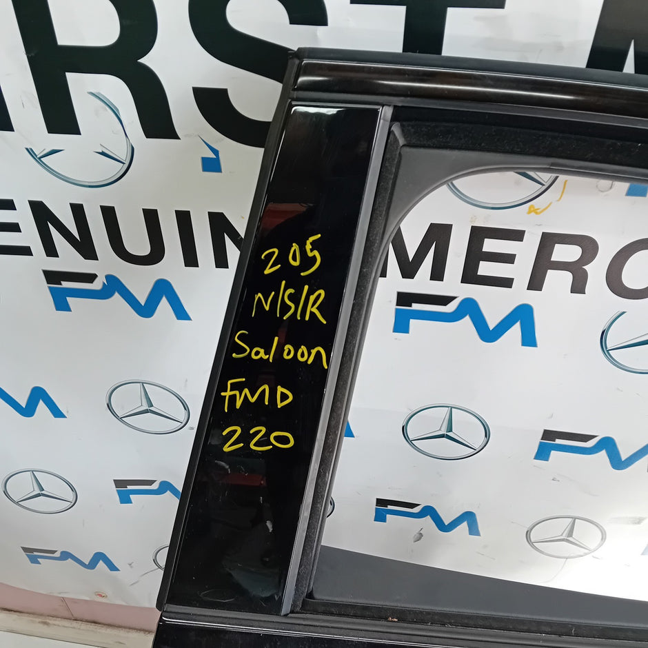 MERCEDES C-CLASS W205 SLN PASSENGER REAR DOOR NSR SILVER 2014 ON COMPLETE FMD220