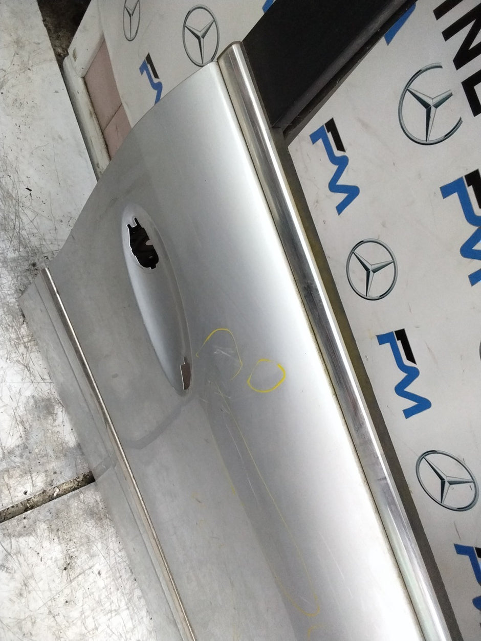 MERCEDES M-CLASS W164 DRIVER FRONT DOOR OSF SILVER 2005-2011  FMD568