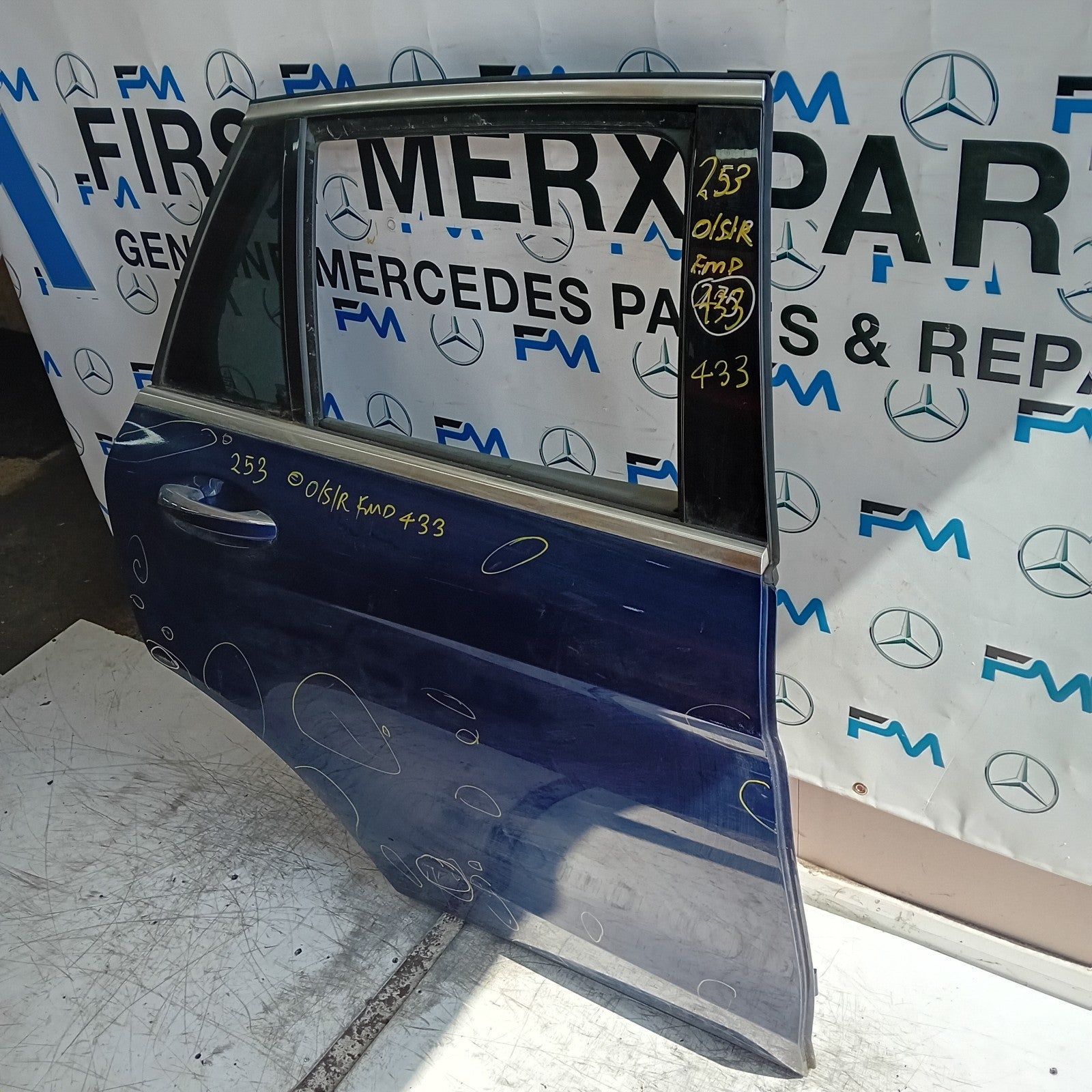 MERCEDES BENZ GLC W253 DRIVER REAR DOOR OSR BLUE 2016 ON COMPLETE FMD433