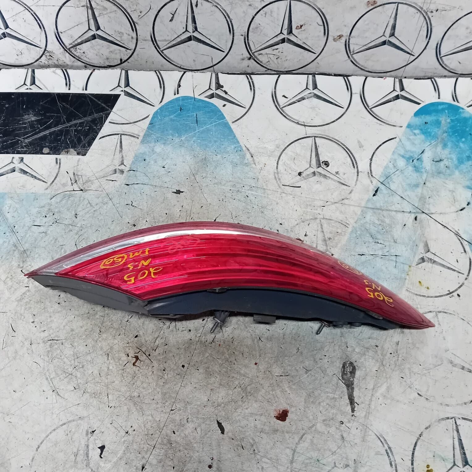 MERCEDES BENZ C-CLASS COUPE W205 PASSENGER SIDE REAR TAIL LIGHT A2059066300