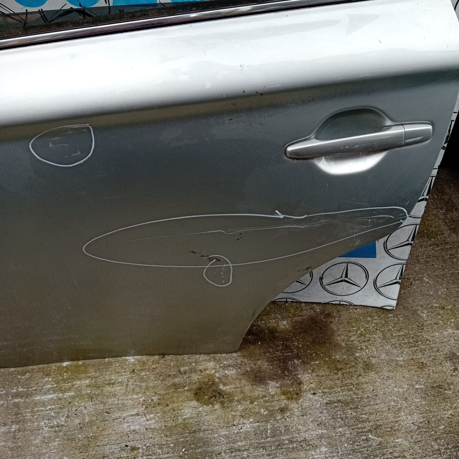 MITSUBISHI OUTLANDER DRIVER SIDE REAR DOOR ( OFF SIDE REAR )