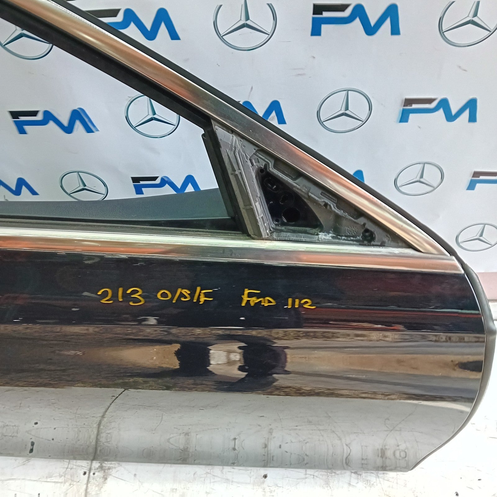 MERCEDES BENZ  E-CLASS W213 DRIVER SIDE FRONT DOOR O/S/F COMPLETE BLACK FMD112