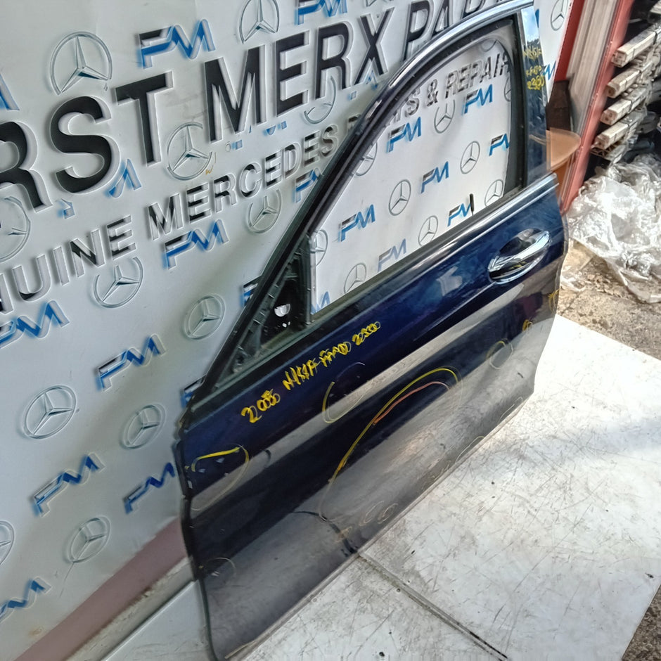 MERCEDES C-CLASS W205 PASSENGER FRONT DOOR NSF BLUE 2014 ON FMD230