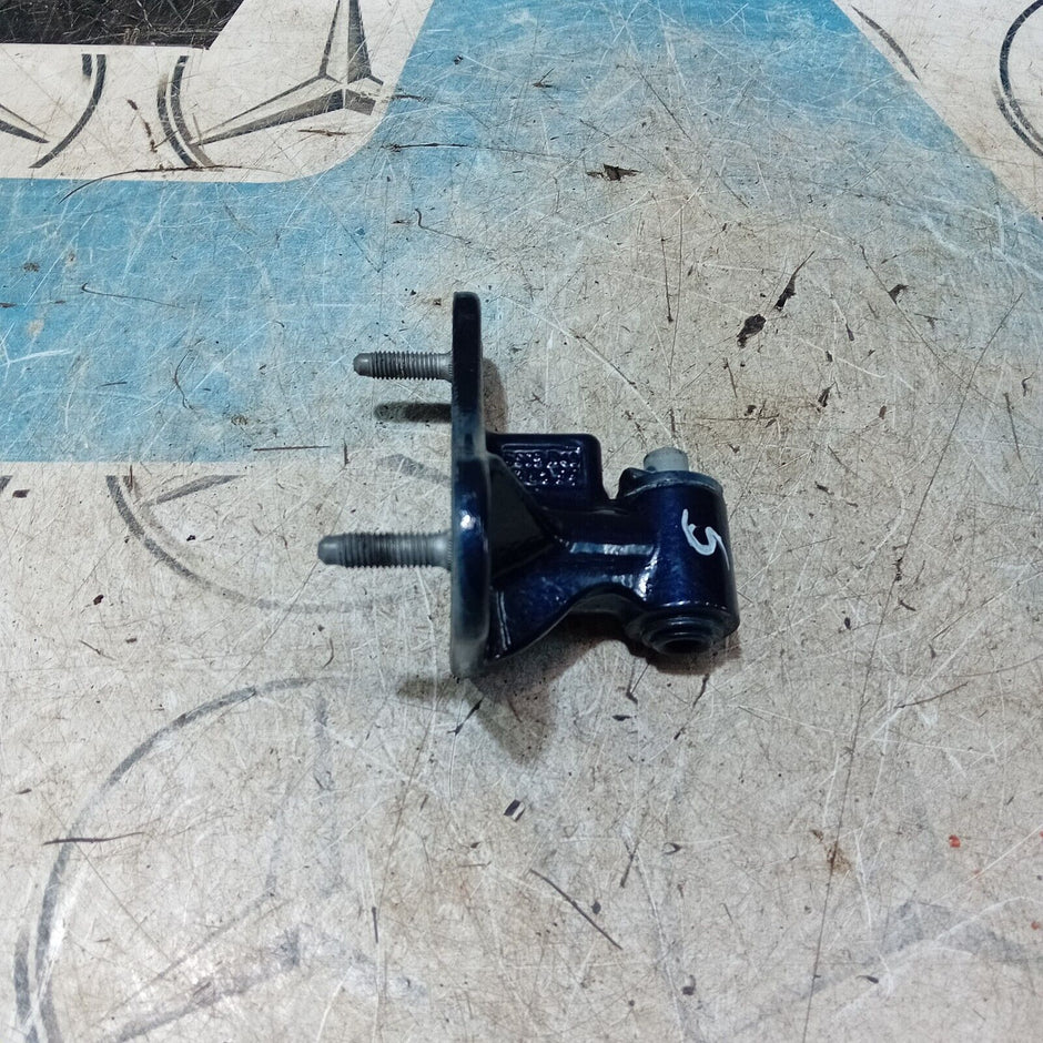 MERCEDES A CLASS W176 PASSENGER NEAR SIDE REAR TOP UPPER DOOR HINGE R460819