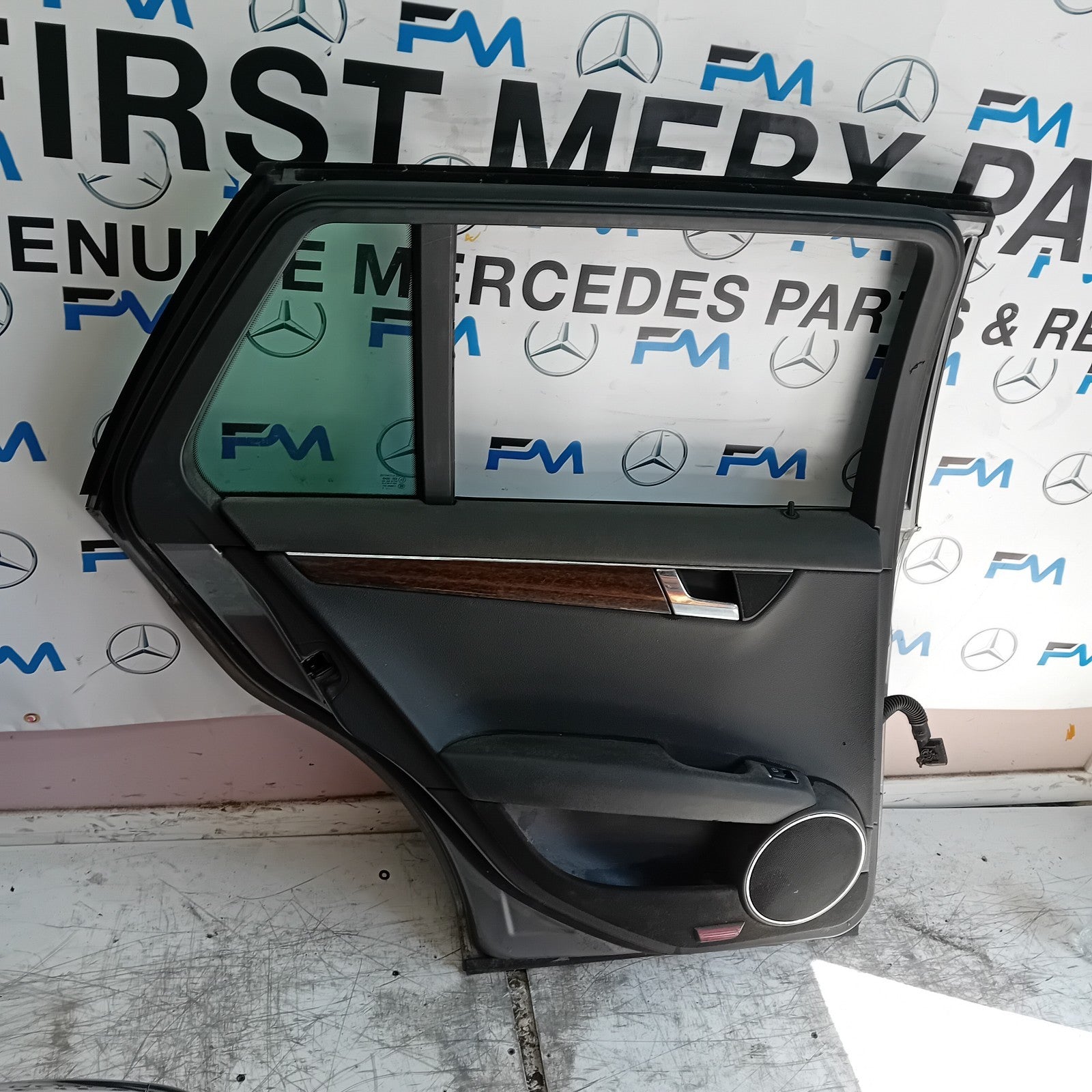 MERCEDES C-CLASS S204 EST PASSENGER REAR DOOR NSR 2014 ON SILVER COMPLETE FMD367