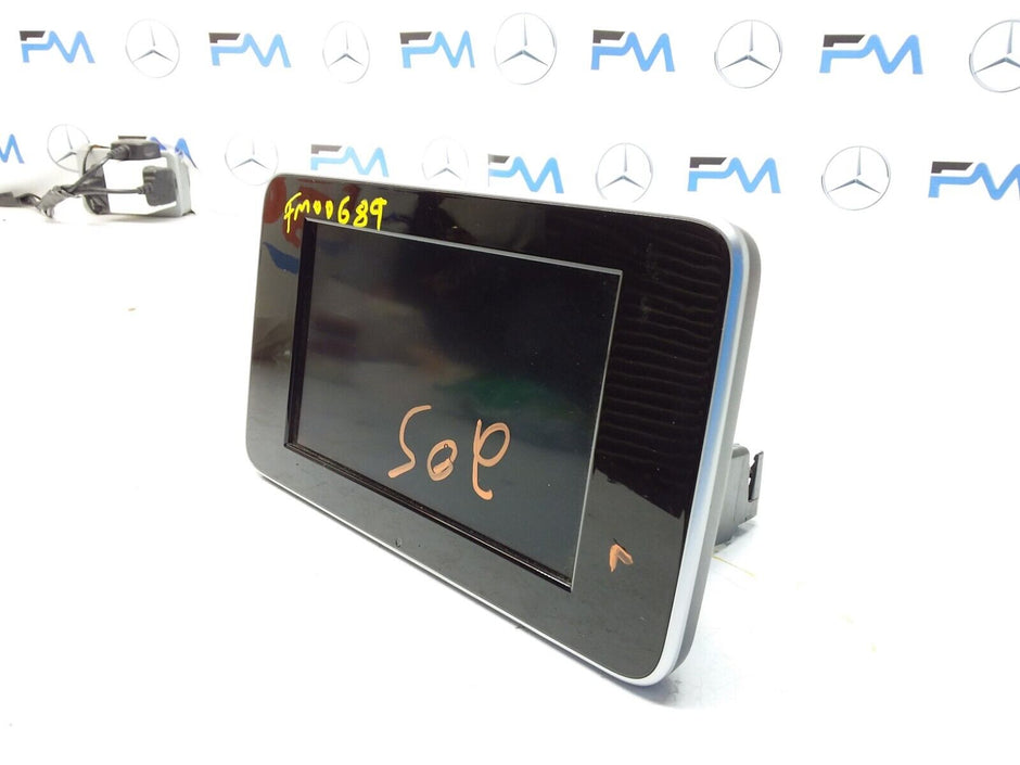 MERCEDES C-CLASS W205 2016 SAT NAV MULTIMEDIA SCREEN A2059004113 FM00689