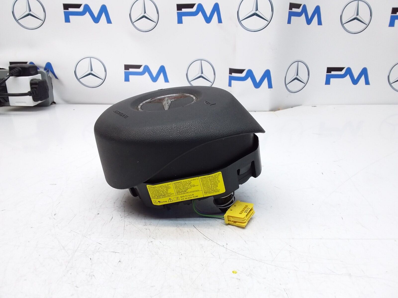 MERCEDES C-CLASS W205 STEERING WHEEL AIRBAG 308998798162-AD FM00484