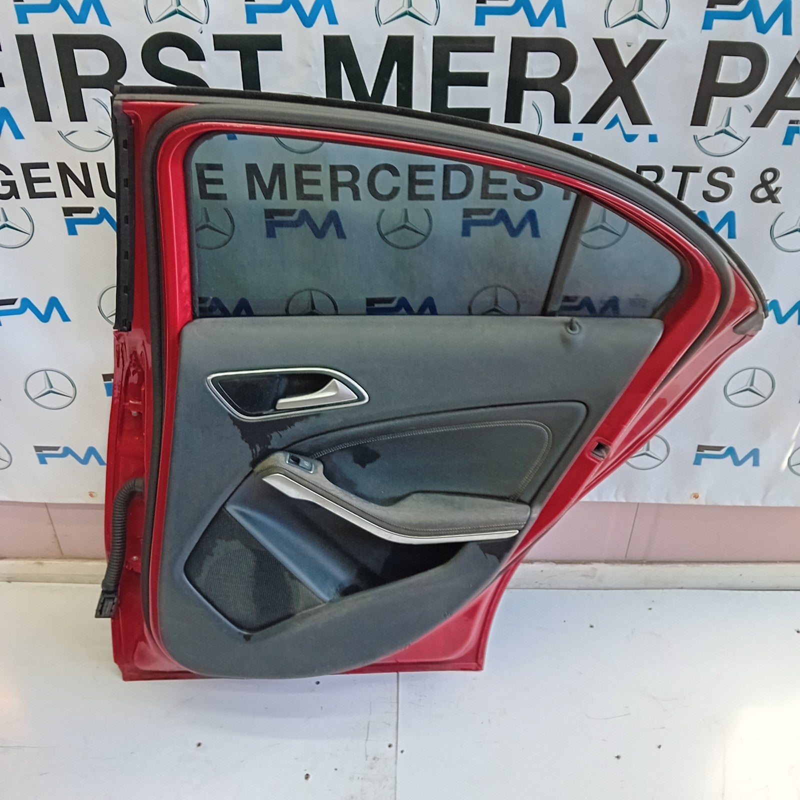 MERCEDES BENZ A-CLASS  DRIVER SIDE REAR DOOR ( OFF SIDE REAR ) FM08