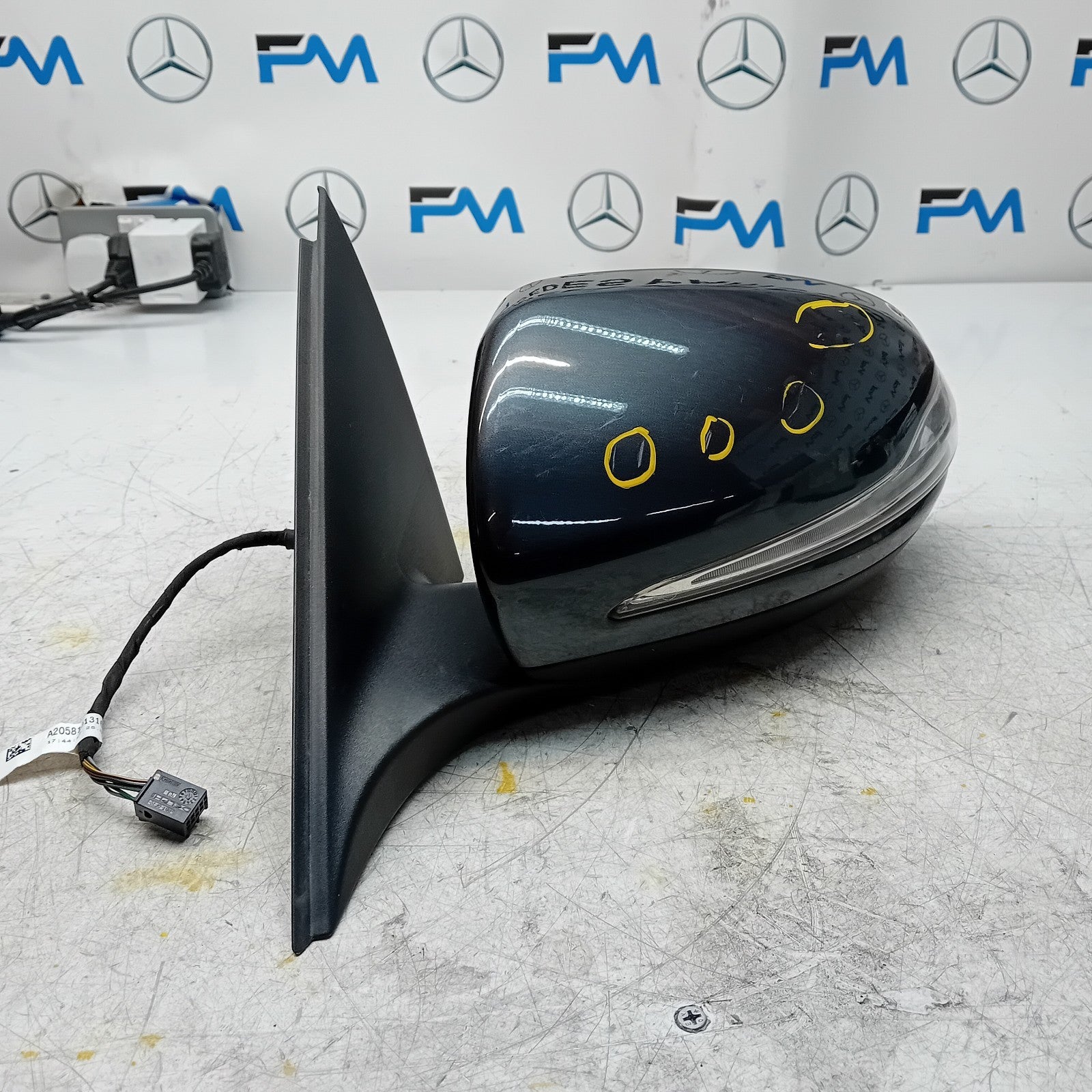 MERCEDES BENZ C-CLASS W205 PASSENGER WING MIRROR NS GREY  A2058101316 FMM82