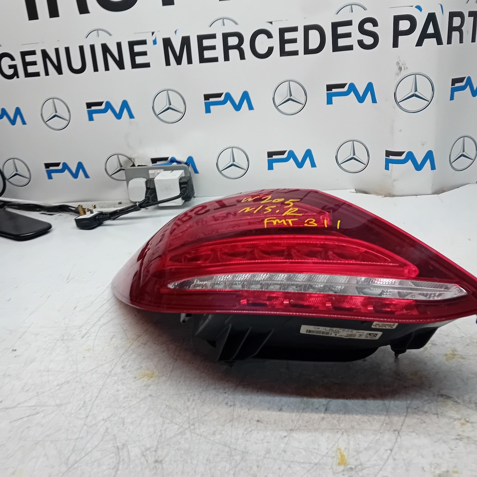 MERCEDES C-CLASS W205 DRIVER SIDE RIGHT REAR TAIL LIGHT 2014 A2059061357 FMT311