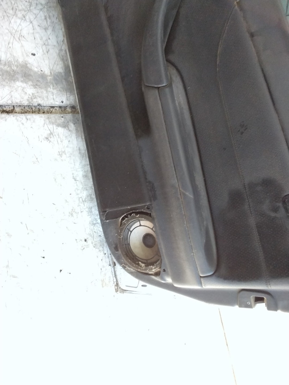 MERCEDES C-CLS W203 SLN DRIVER FRONT DOOR OSF SILVER 2001-04  FMD592
