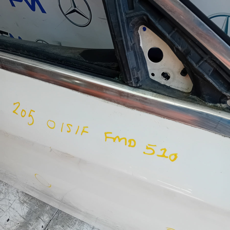 MERCEDES C-CLASS W205 DRIVER FRONT DOOR OSF 2014 WHITE COMPLETE  FMD510
