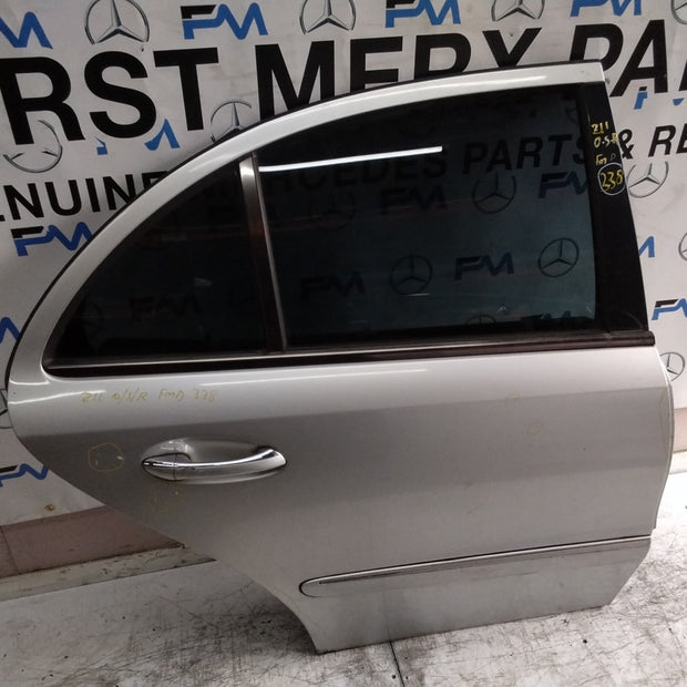 MERCEDES E-CLASS W211 SLN DRIVER REAR DOOR OSR SILVER 2003-09 COMPLETE FMD338