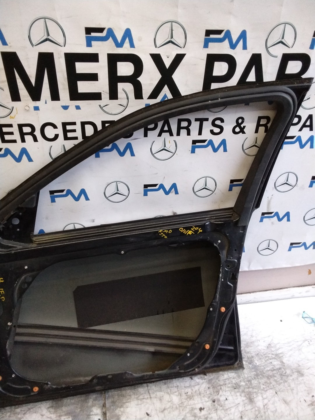 MERCEDES C-CLASS W204 SLN DRIVER FRONT DOOR OSF BLACK 2008-14 COMPLETE FMD550