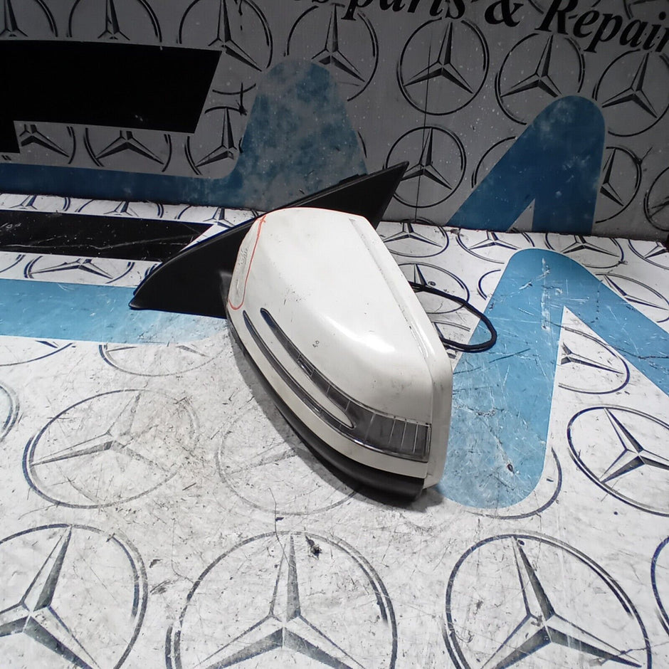2013-2018 MERCEDES BENZ A CLASS W176 WING MIRROR PASSENGER LEFT NSF WHITE