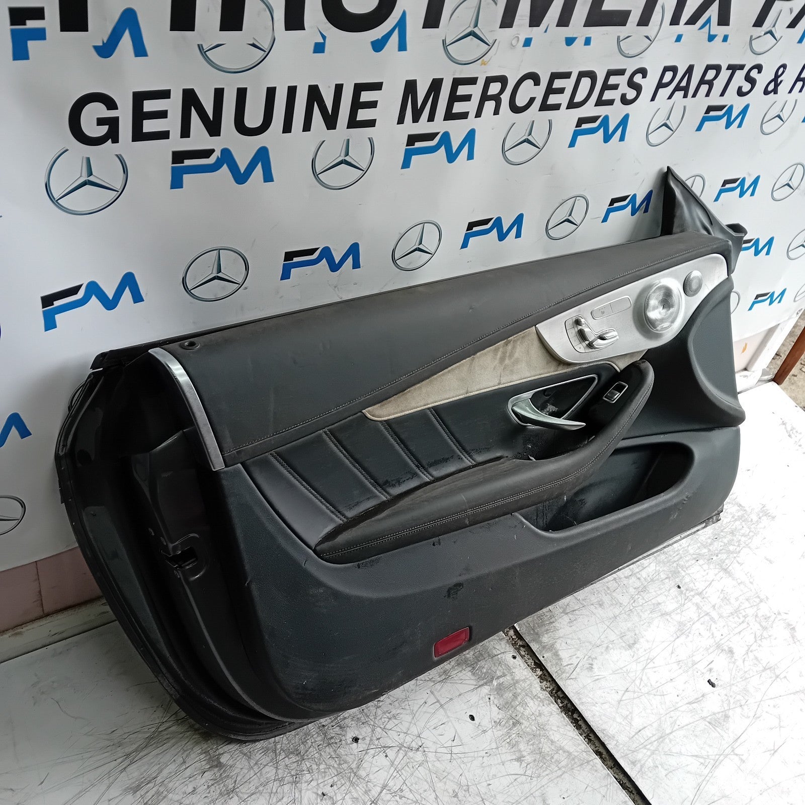 MERCEDES C-CLASS C205 CP PASSENGER FRONT DOOR NSF 2016 ON GREY COMPLETE FMD403