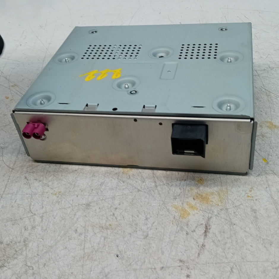 MERCEDES BENZ S-CLASS W222  2014-2021  RADIO TUNER BOX  A2229008911 FM001282