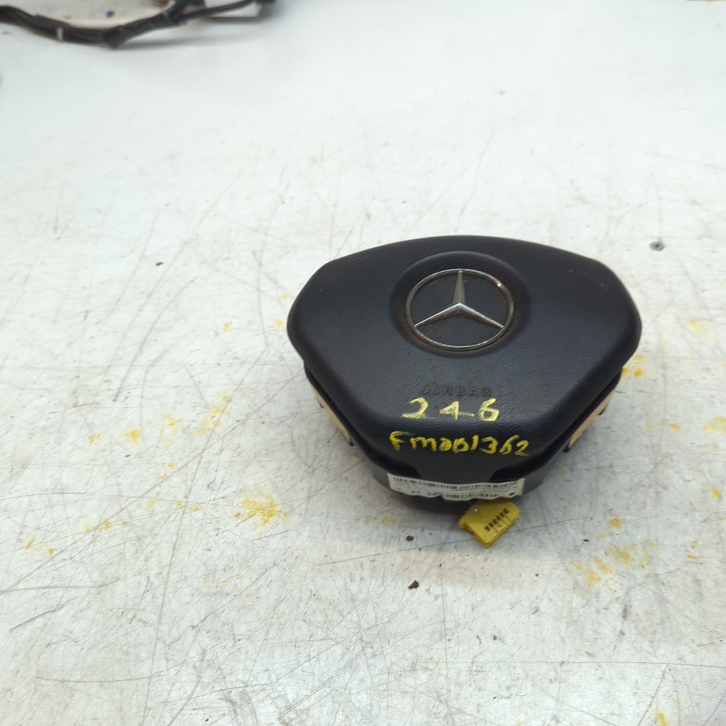 MERCEDES BENZ  B-CLASS W246 STEERING WHEEL AIRBAG DRIVER OS RIGHT Q3  FM001362