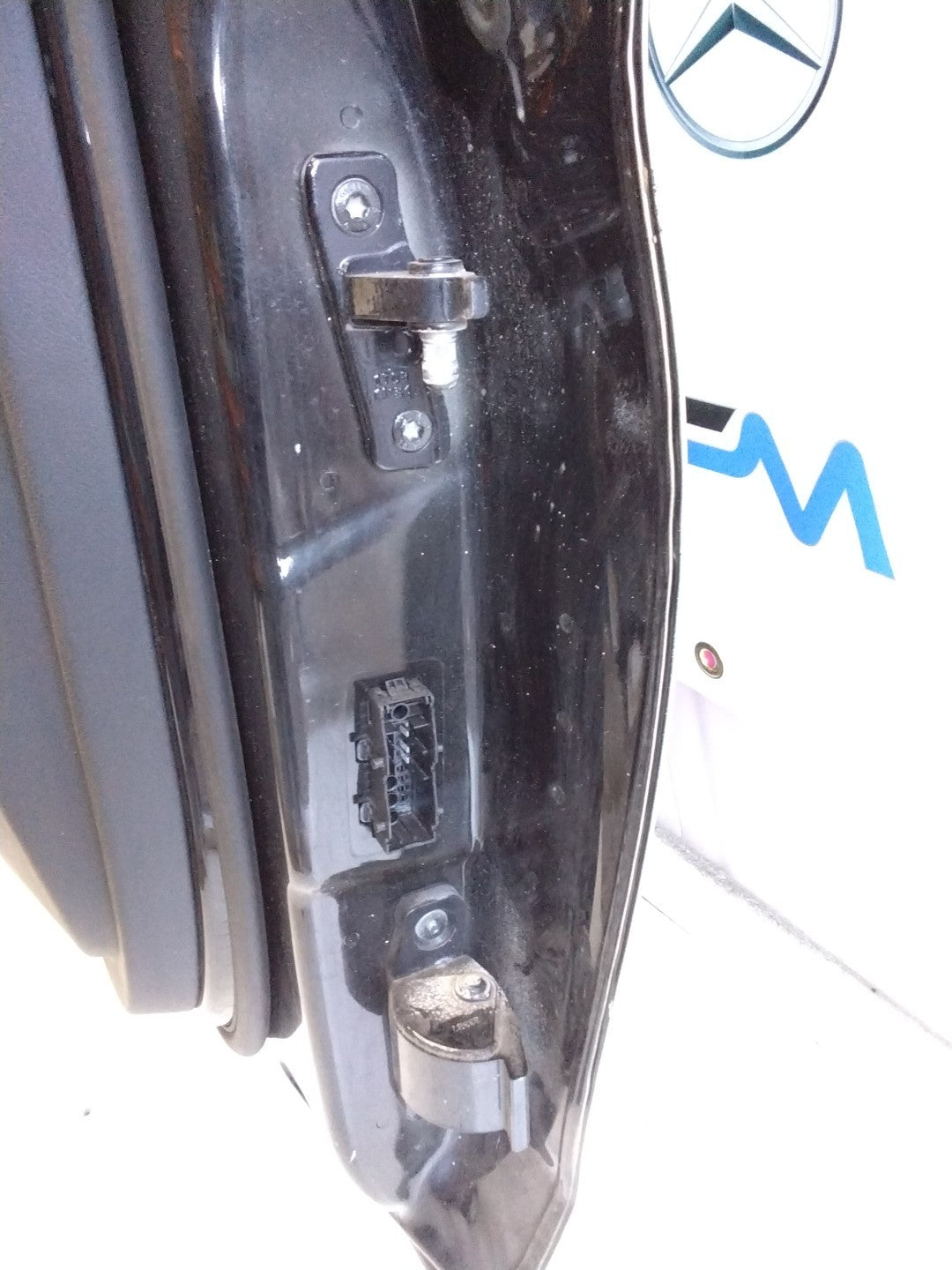 MERCEDES BENZ GLC W253 PASSENGER SIDE FRONT DOOR N/S/F COMPLETE BLACK FMD65