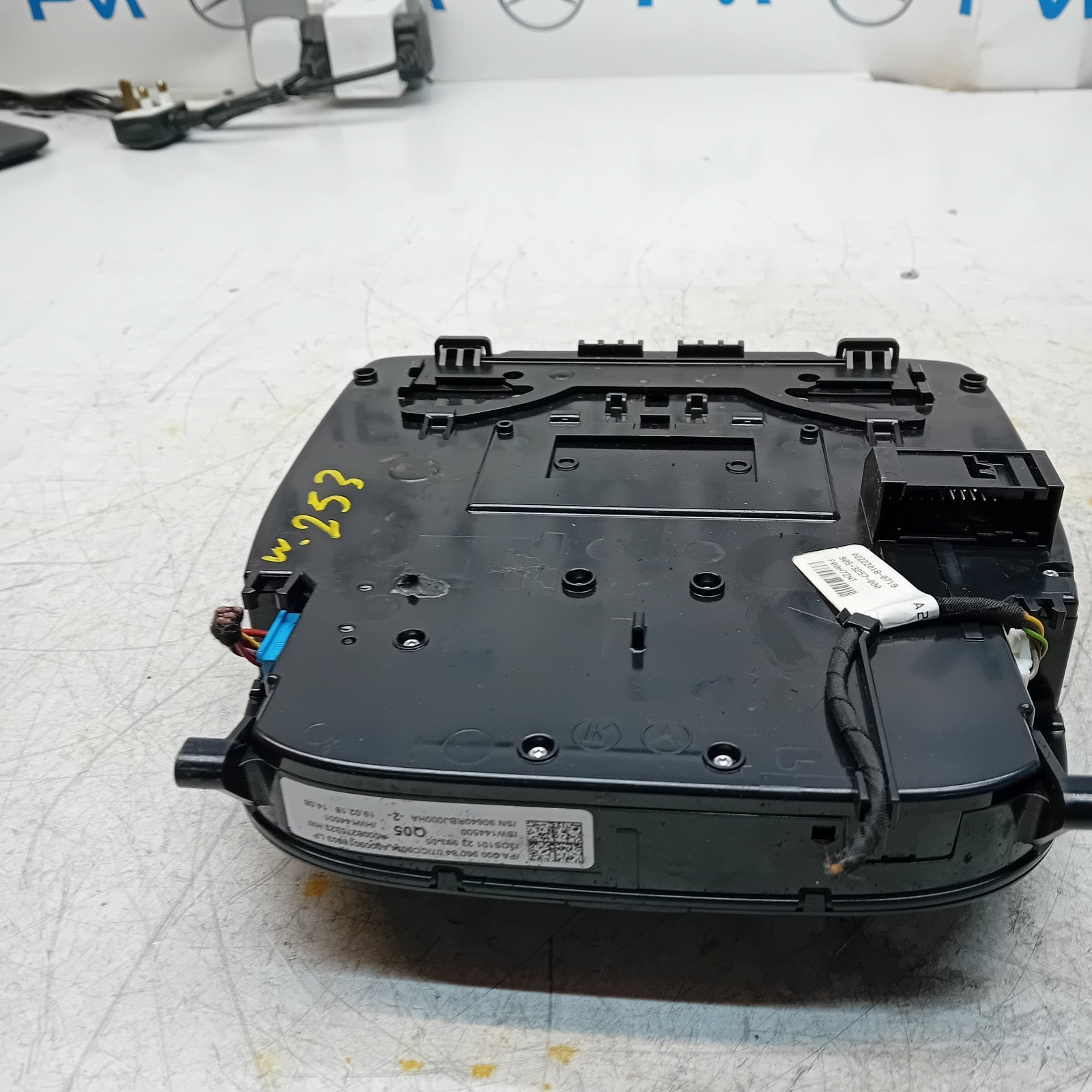 MERCEDES BENZ  GLC W253 MHEV INTERIOR LIGHT A0009008407 2016 ON FM001496